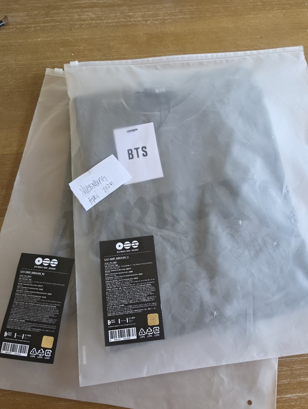 NWT BTS Korea Exclusive ARIRANG TOUR GREEN S/S T-SHIRT - SZ MEDIUM NWT Sold Out!